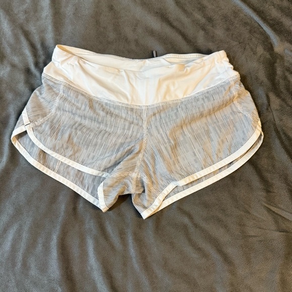 Lululemon Run: Speed Short
Wee Are From Space White Combo - Picture 3 of 10